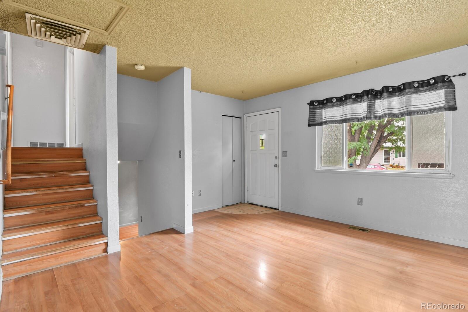 MLS Image #3 for 15977 e 17th place,aurora, Colorado