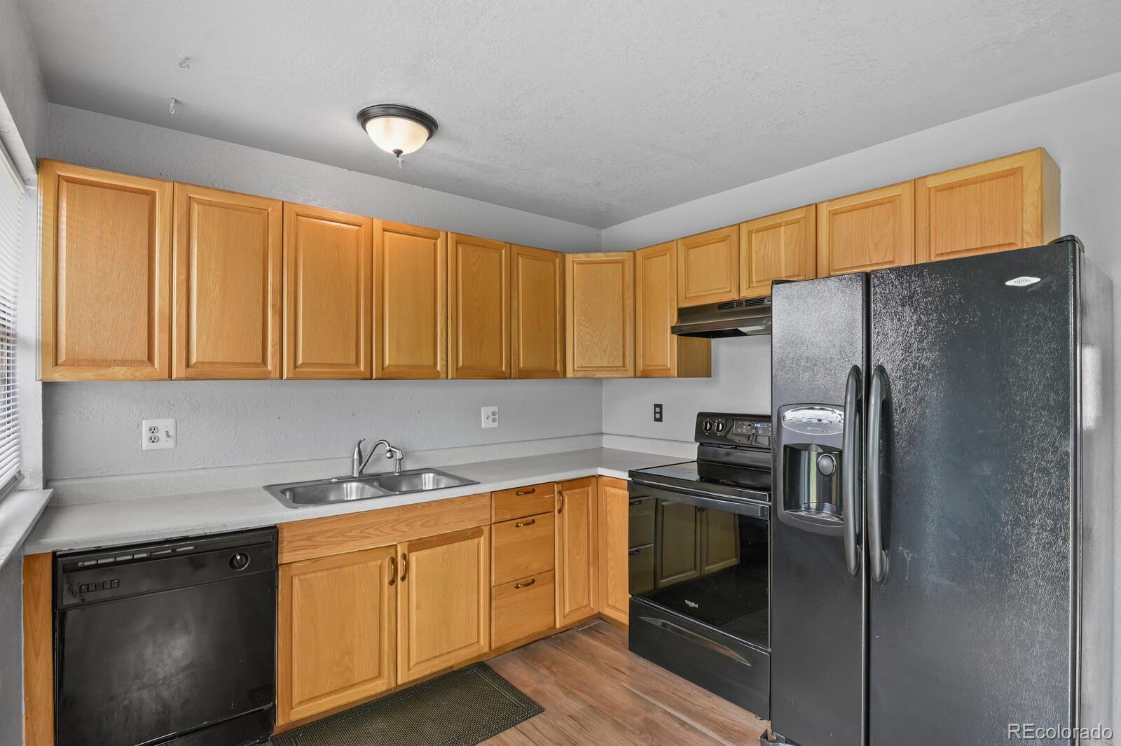 MLS Image #5 for 15977 e 17th place,aurora, Colorado