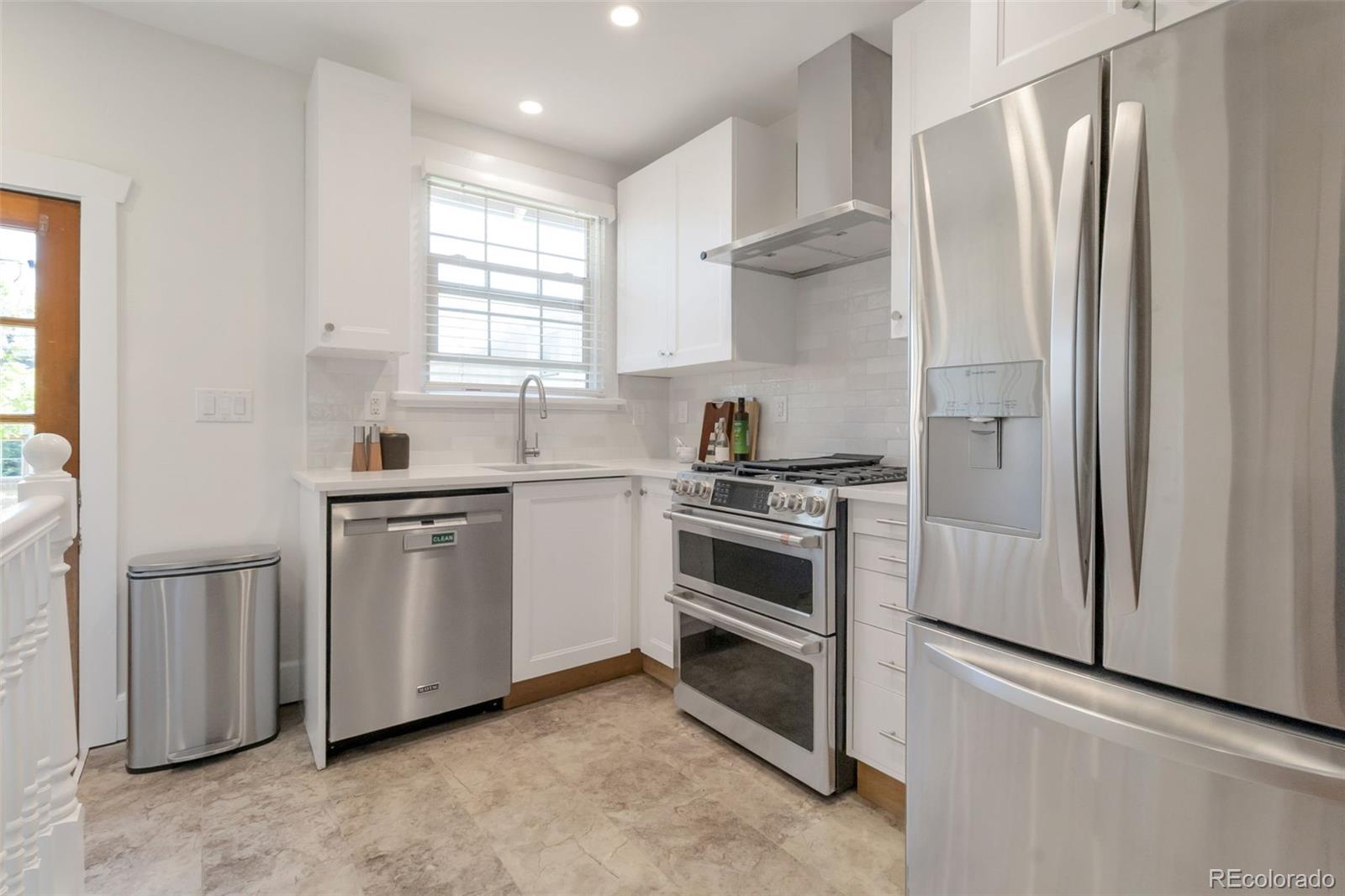 MLS Image #6 for 2616 n high street,denver, Colorado