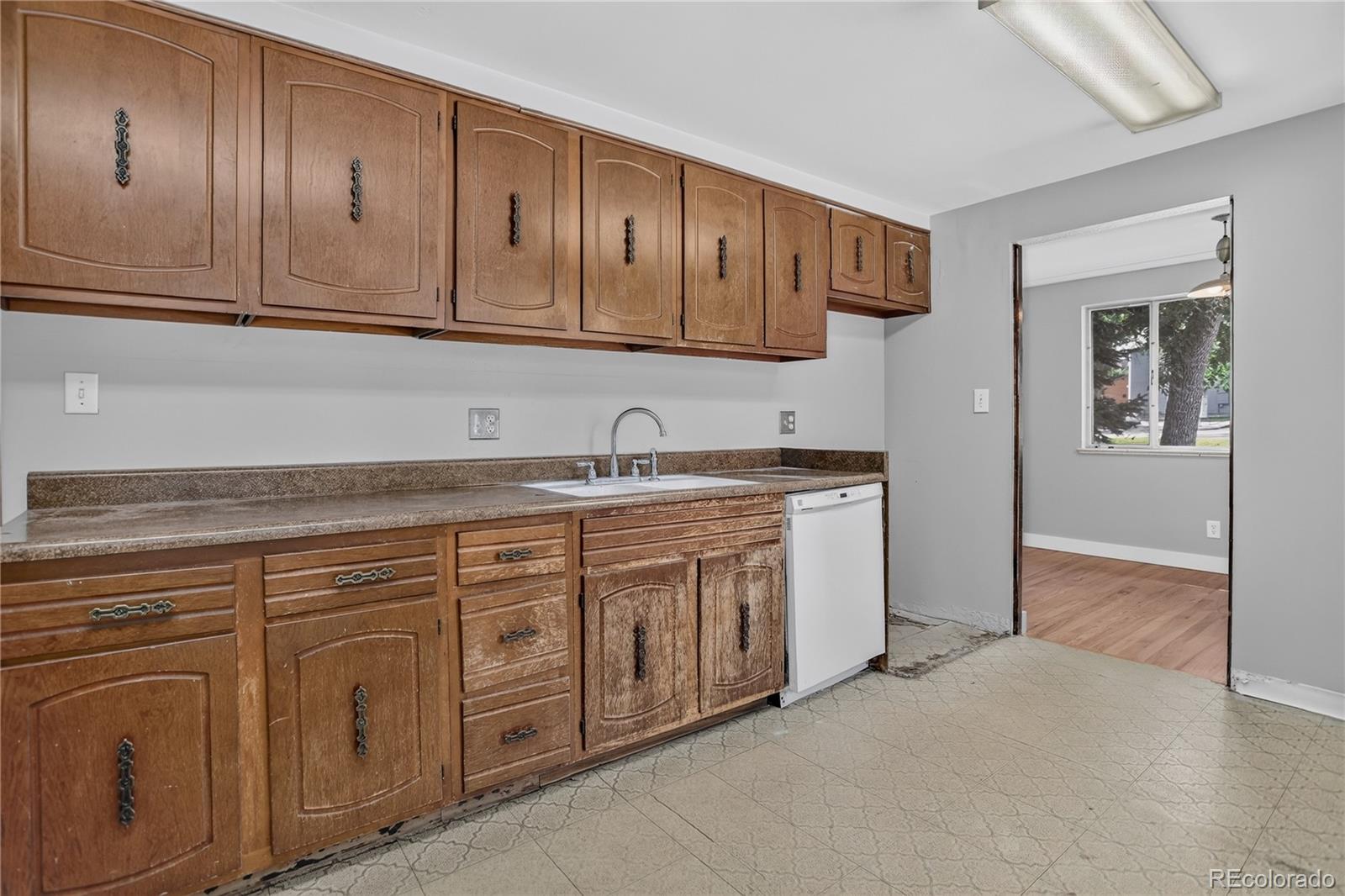MLS Image #12 for 8395 w 17th avenue,lakewood, Colorado