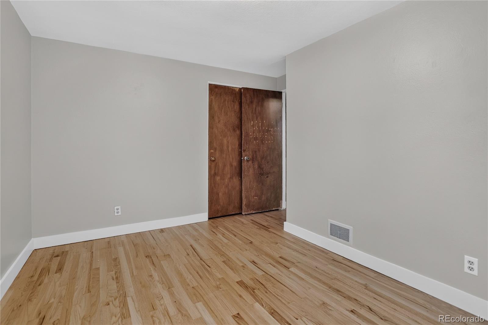 MLS Image #17 for 8395 w 17th avenue,lakewood, Colorado