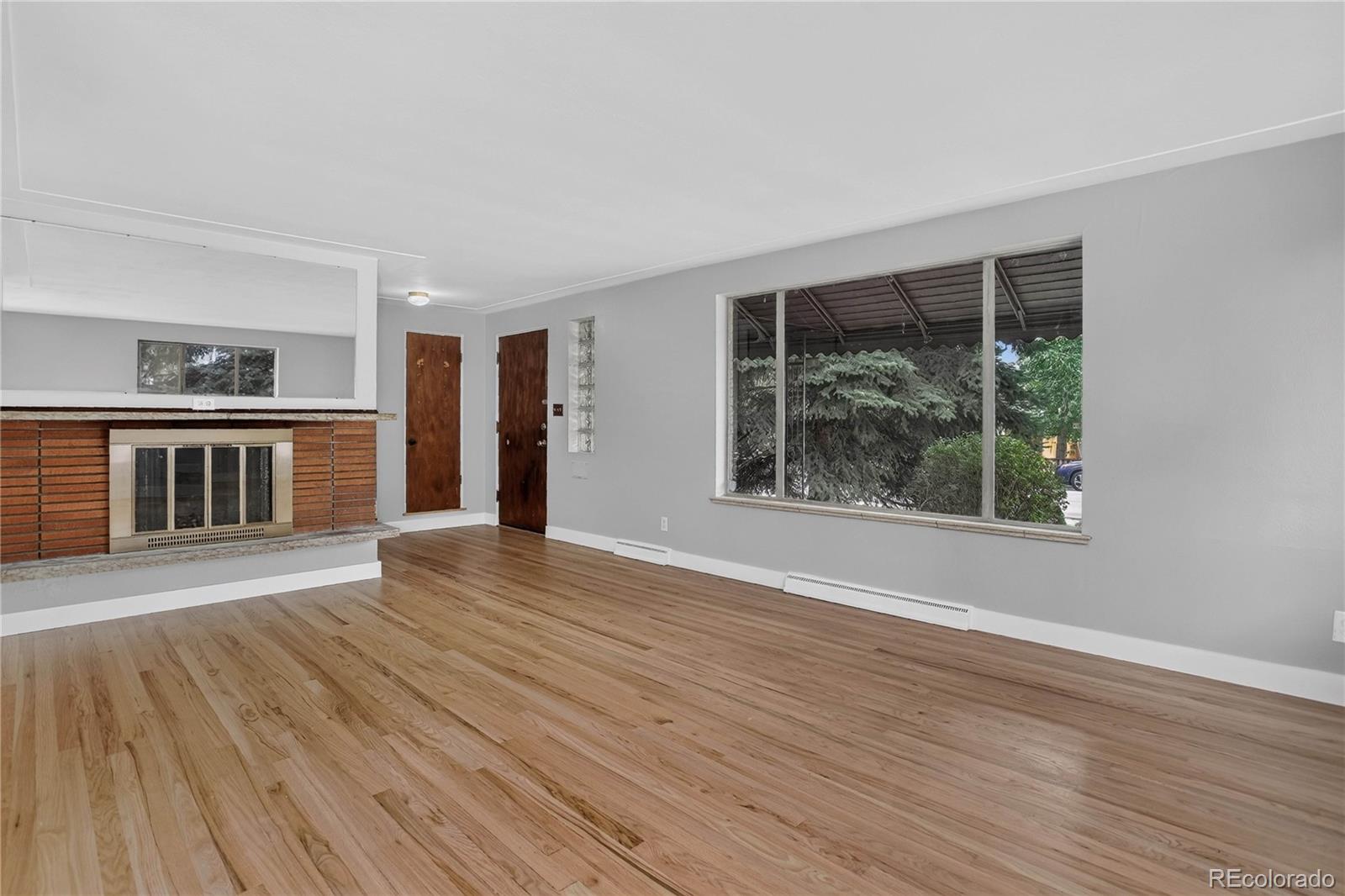 MLS Image #4 for 8395 w 17th avenue,lakewood, Colorado