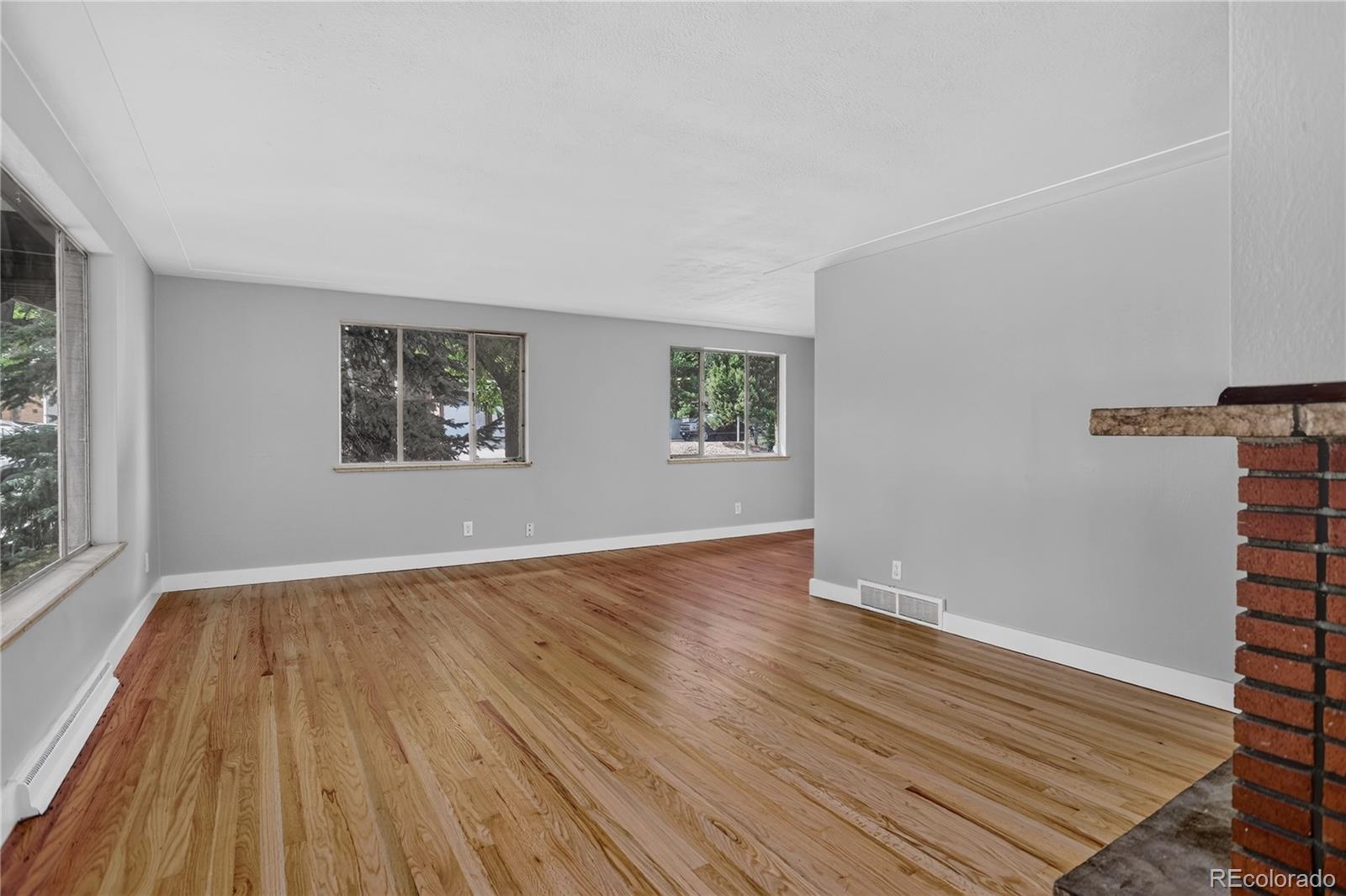 MLS Image #6 for 8395 w 17th avenue,lakewood, Colorado
