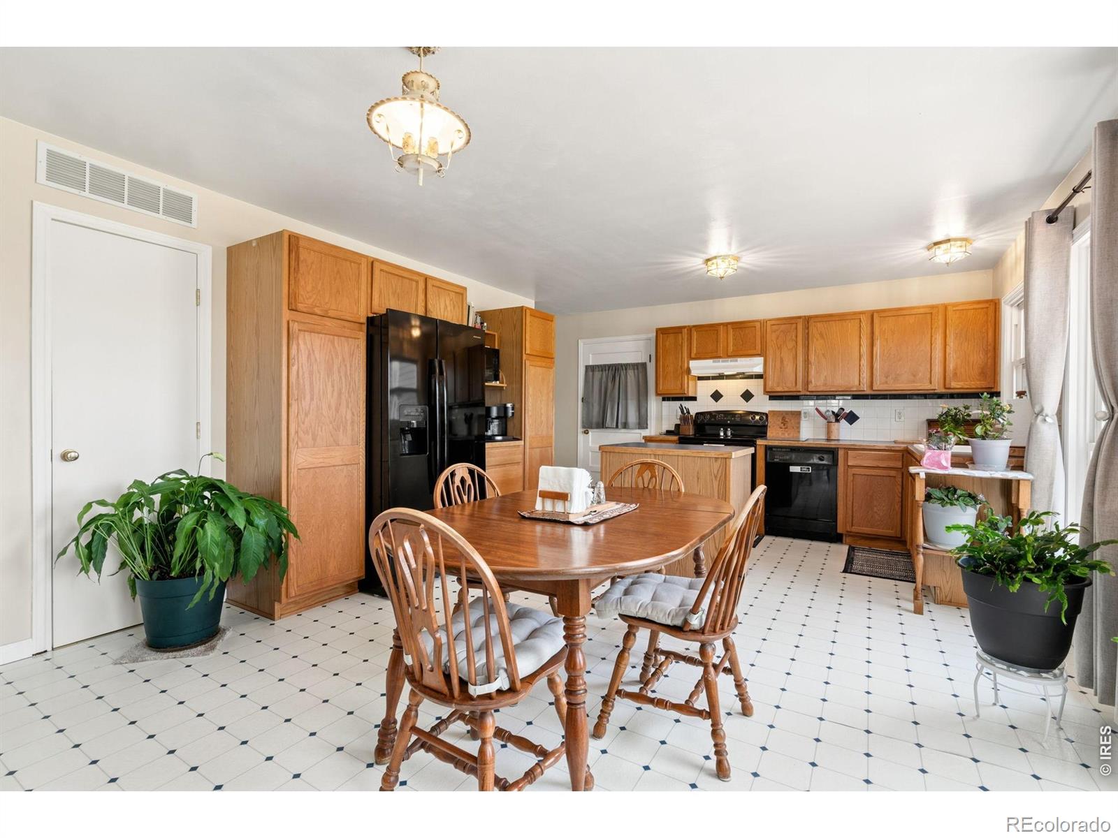 MLS Image #10 for 2918  cherry lane,fort collins, Colorado