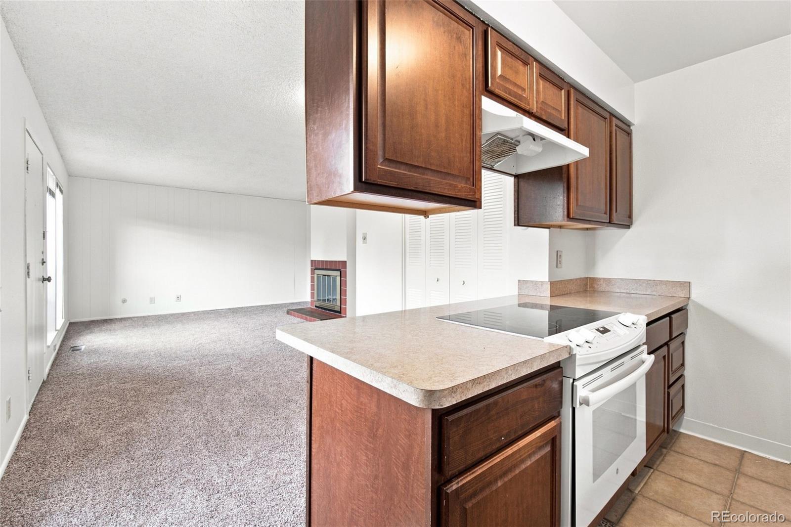 MLS Image #7 for 1225 s oneida street,denver, Colorado
