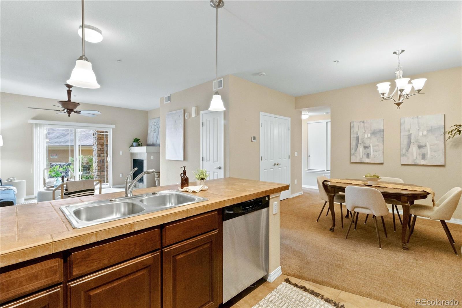 MLS Image #12 for 10052 w ute place,littleton, Colorado