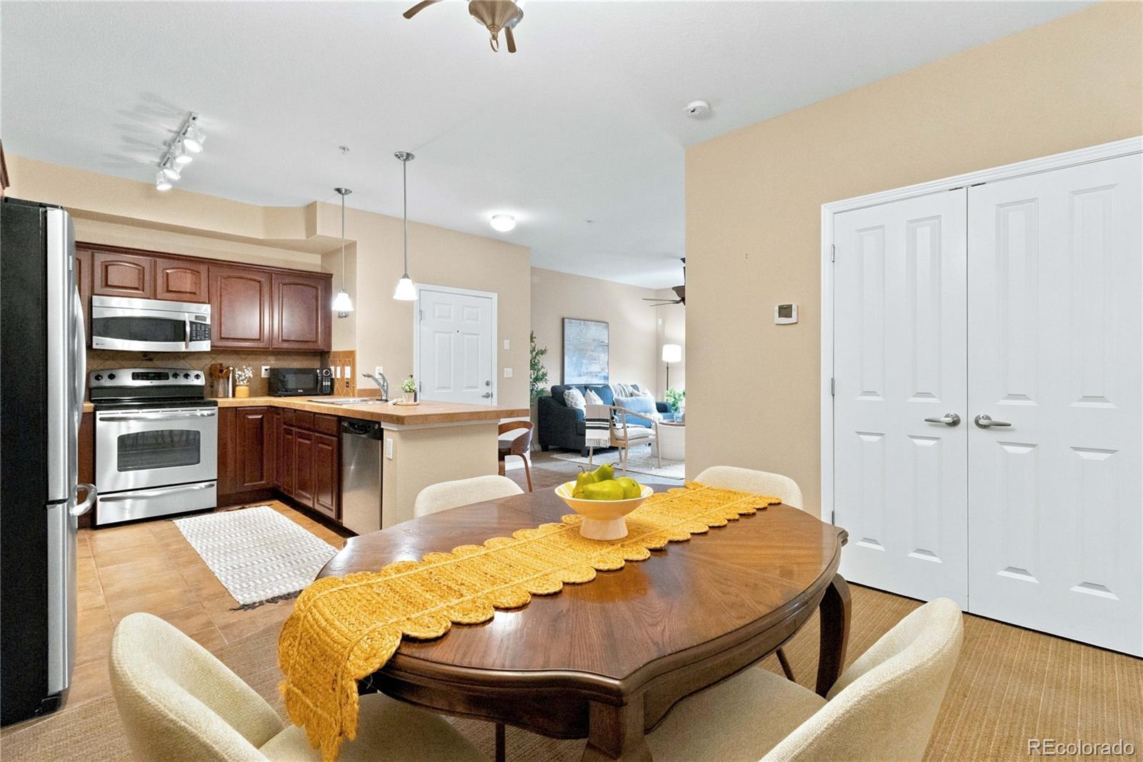 MLS Image #14 for 10052 w ute place,littleton, Colorado