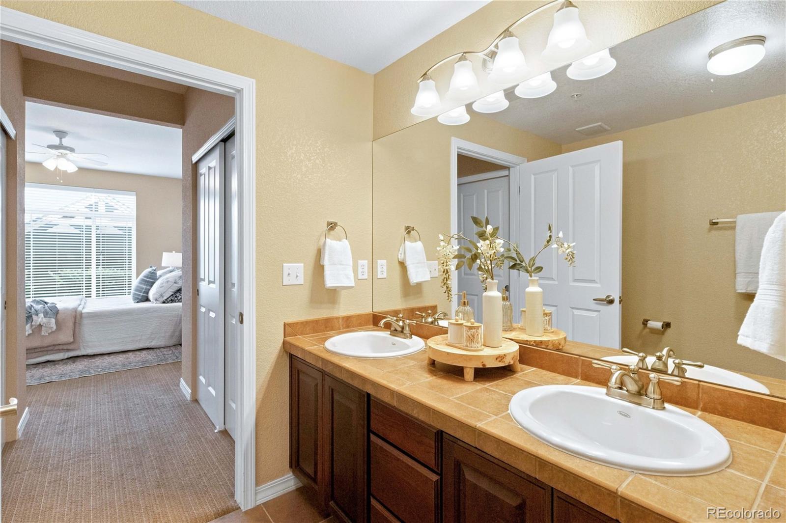 MLS Image #22 for 10052 w ute place,littleton, Colorado