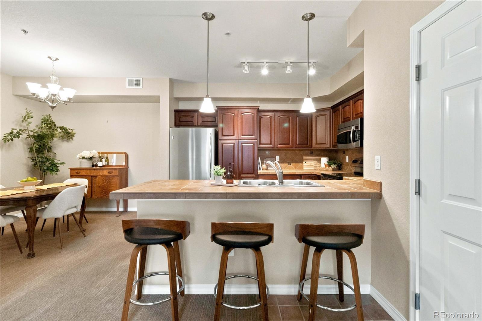 MLS Image #9 for 10052 w ute place,littleton, Colorado