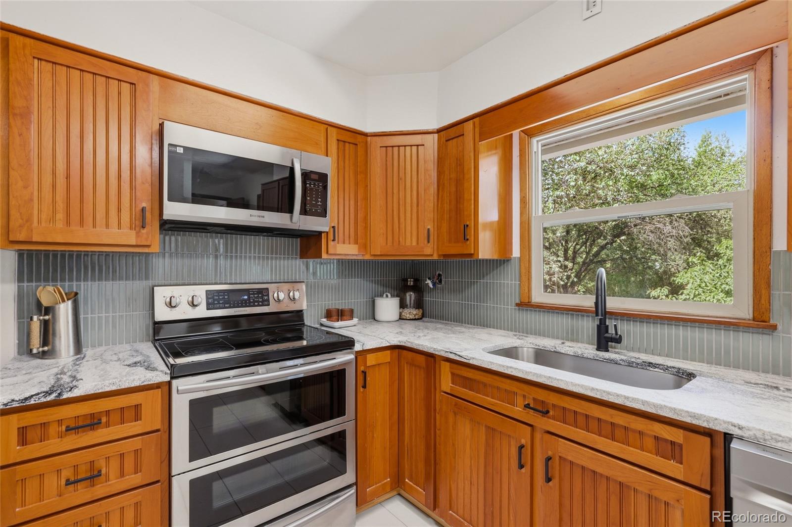 MLS Image #4 for 655  skyline avenue,colorado springs, Colorado