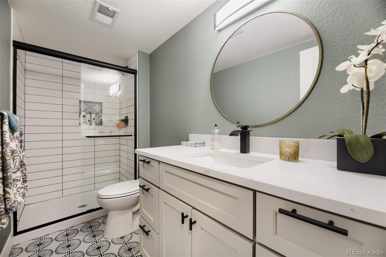 MLS Image #21 for 8469 w vassar drive,denver, Colorado