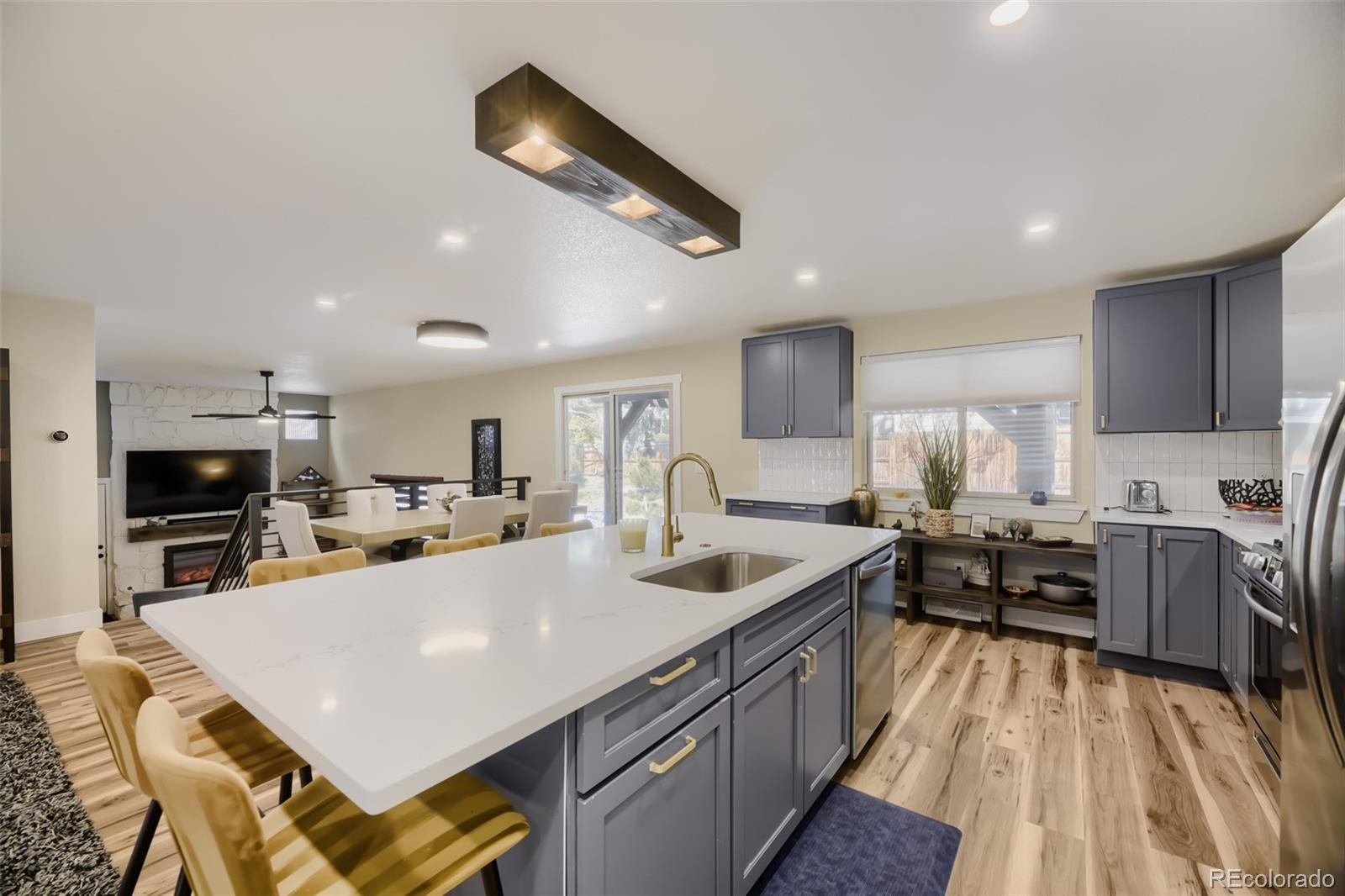 MLS Image #5 for 8469 w vassar drive,denver, Colorado