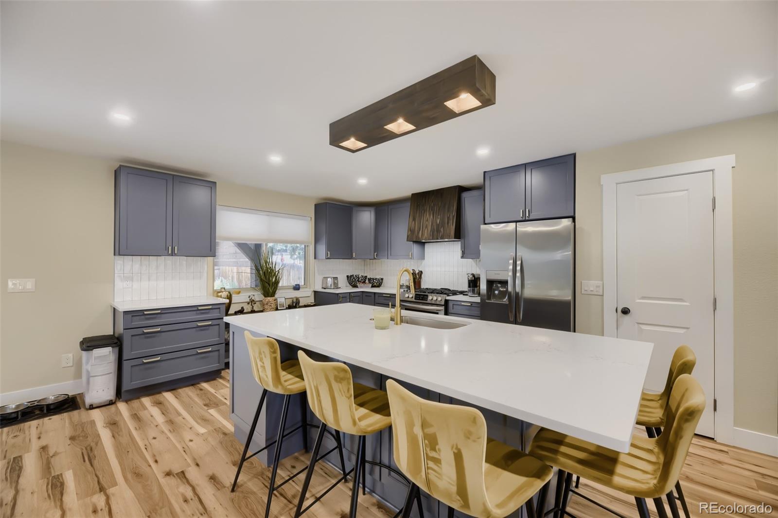 MLS Image #6 for 8469 w vassar drive,denver, Colorado
