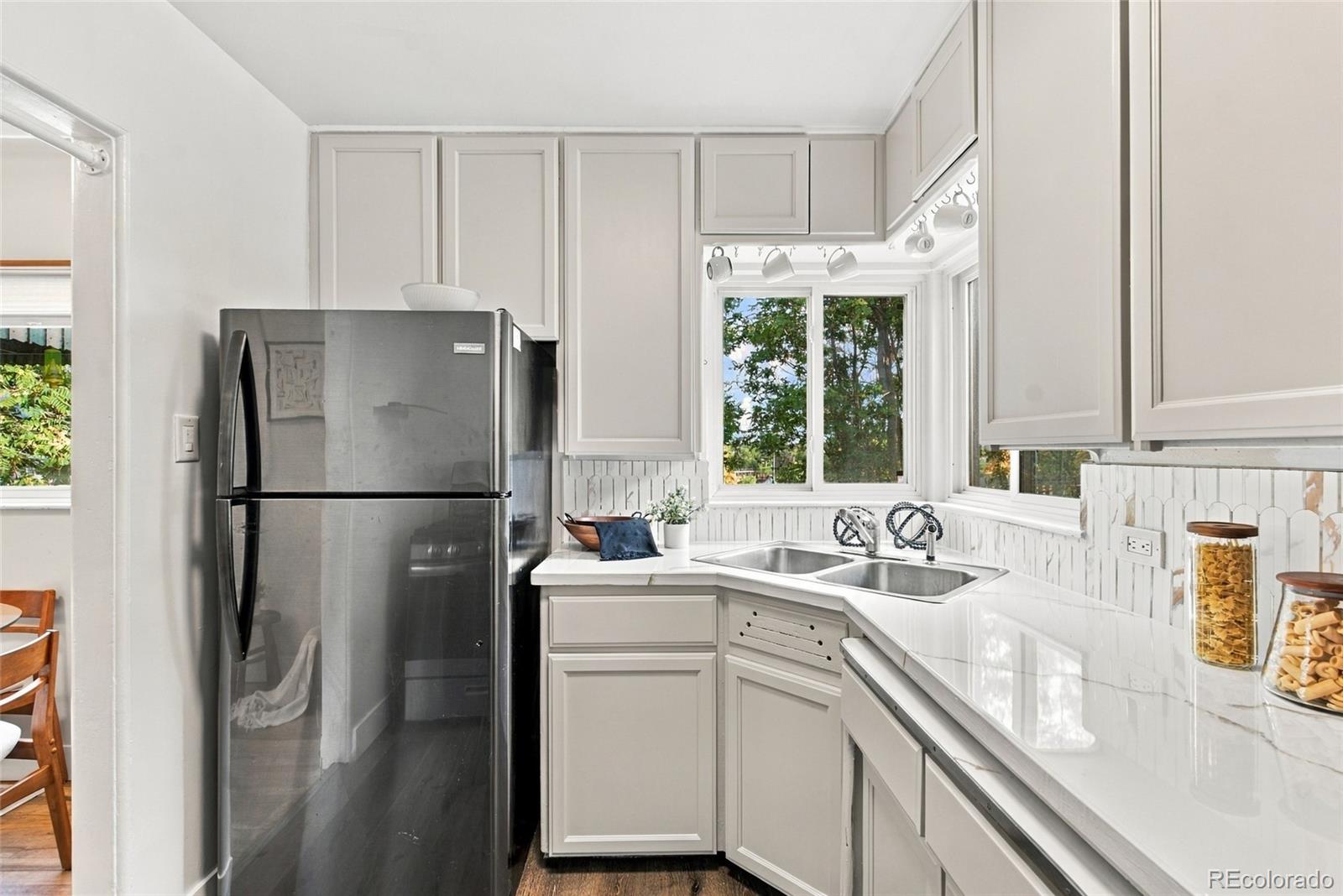 MLS Image #10 for 3235 w 6th avenue,denver, Colorado