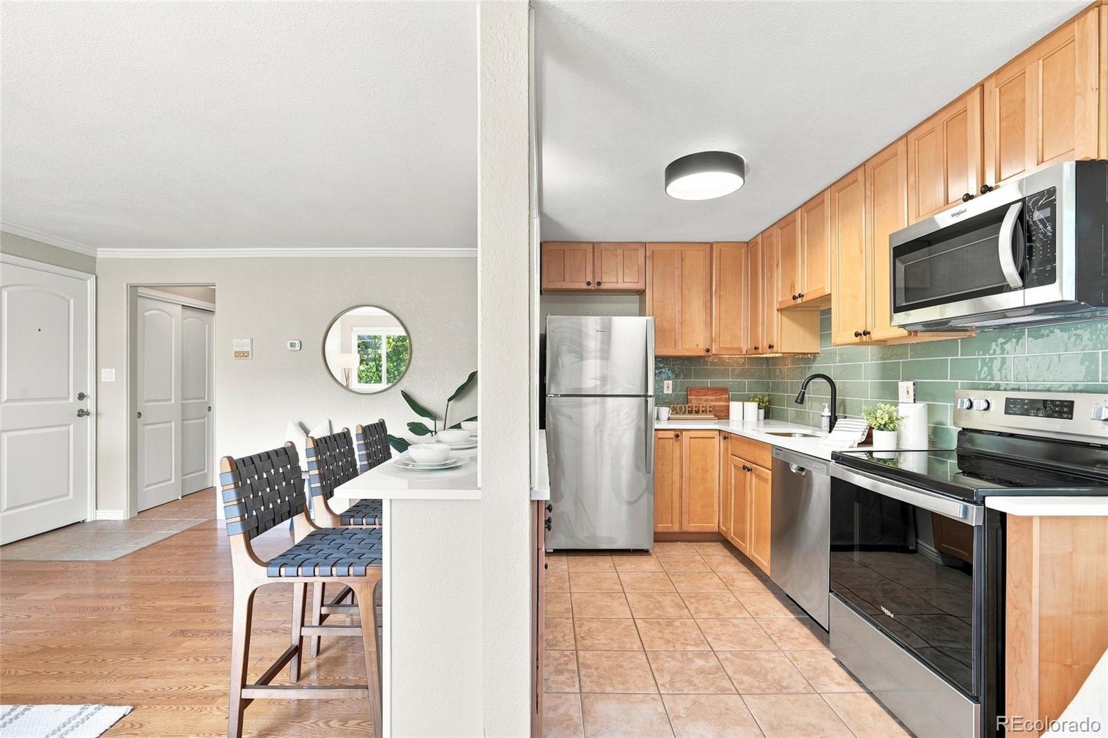 MLS Image #15 for 1151 n marion street,denver, Colorado