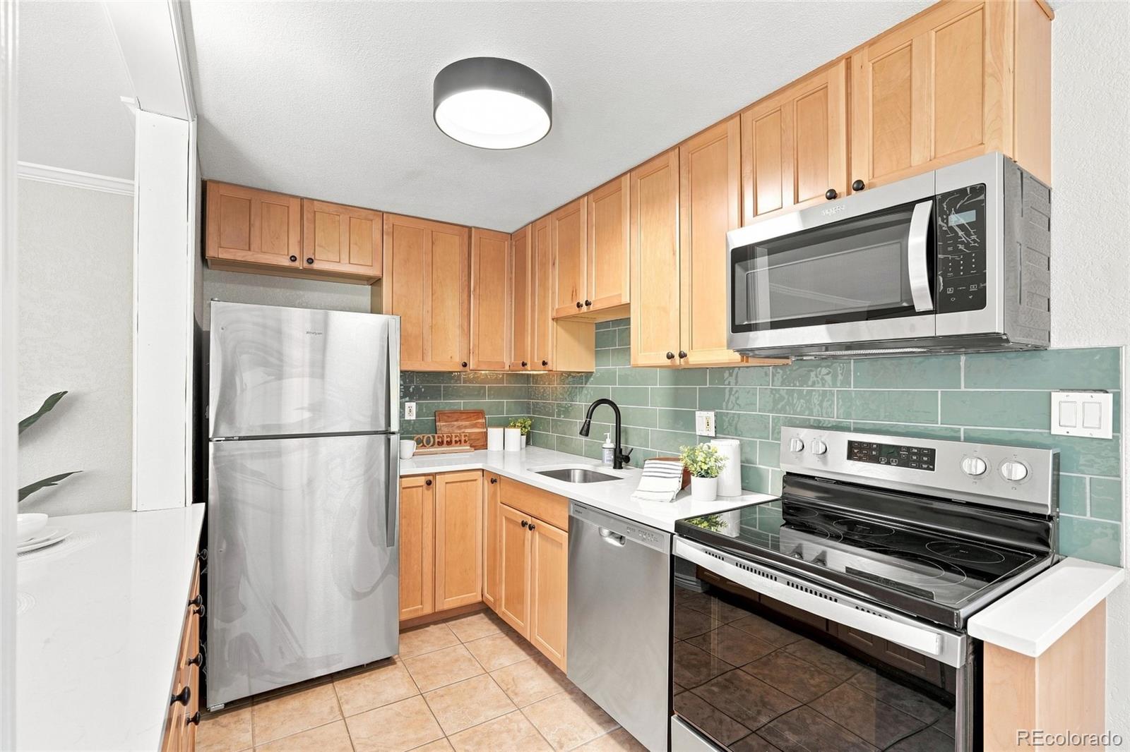 MLS Image #16 for 1151 n marion street,denver, Colorado