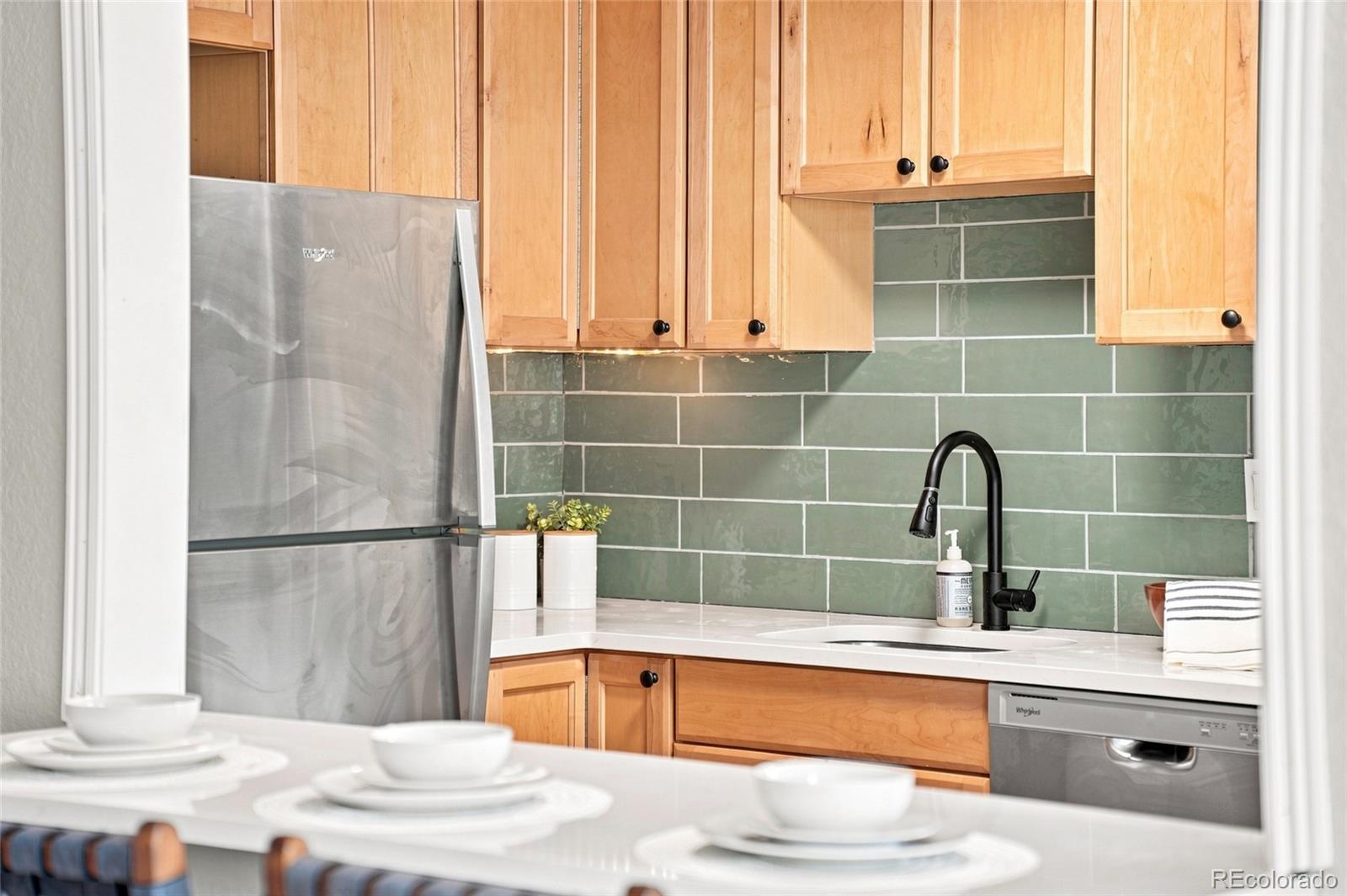 MLS Image #18 for 1151 n marion street,denver, Colorado