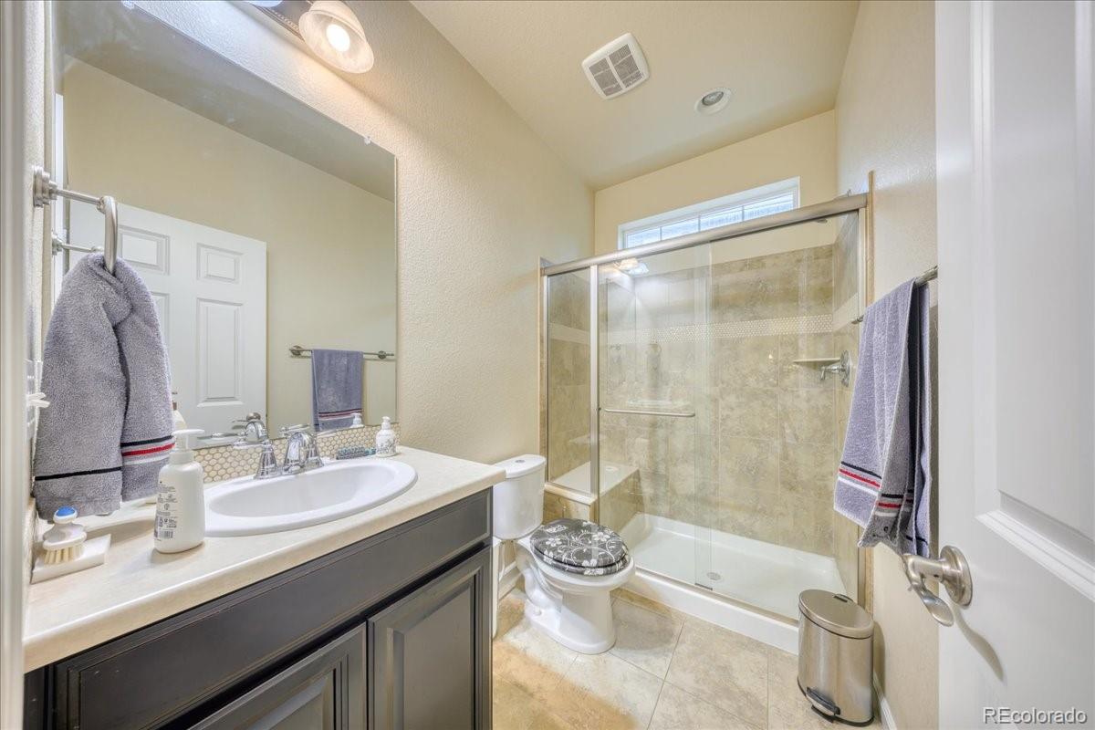 MLS Image #12 for 24618 e moraine place,aurora, Colorado