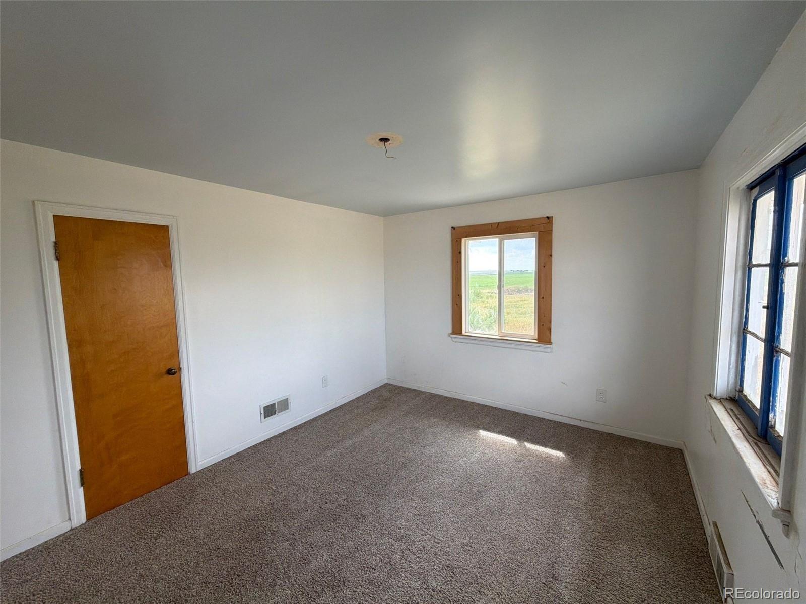 MLS Image #15 for 40201  county road yy ,otis, Colorado