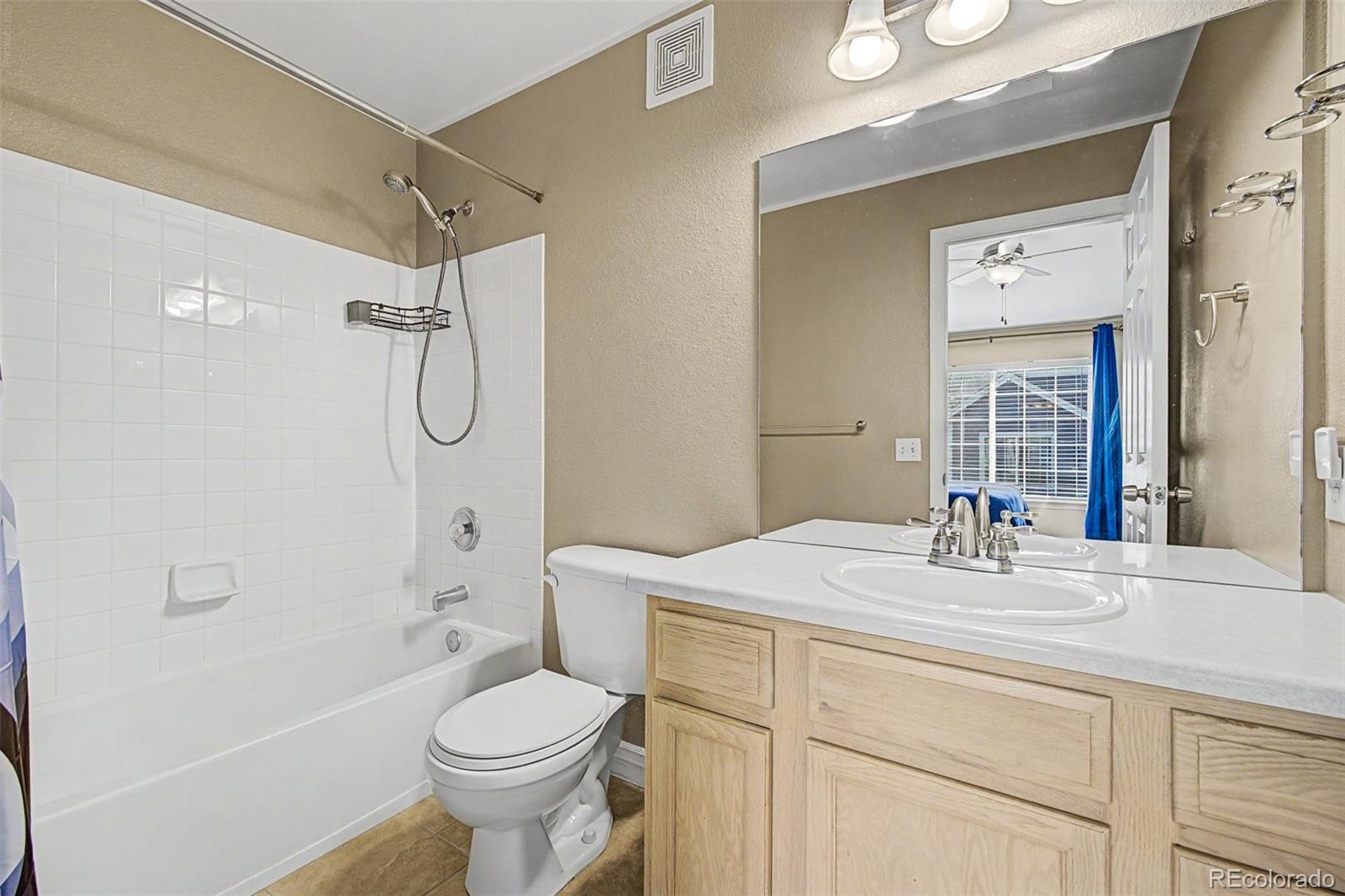MLS Image #5 for 19258 e gunnison circle,aurora, Colorado