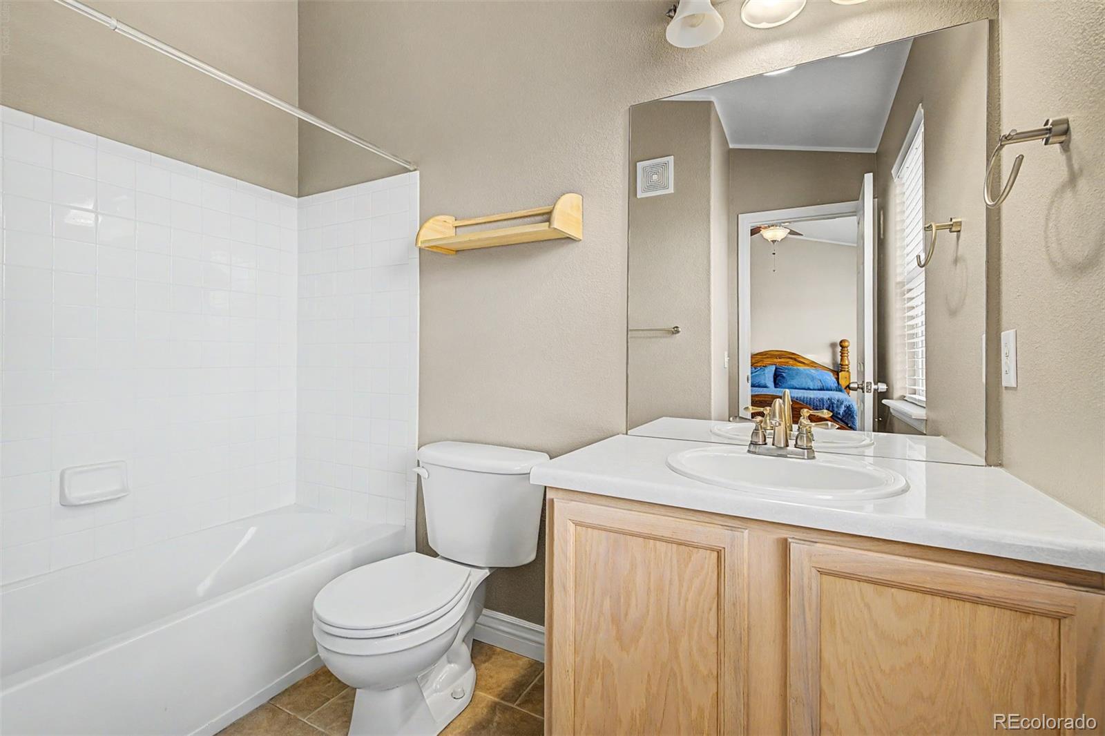 MLS Image #7 for 19258 e gunnison circle,aurora, Colorado