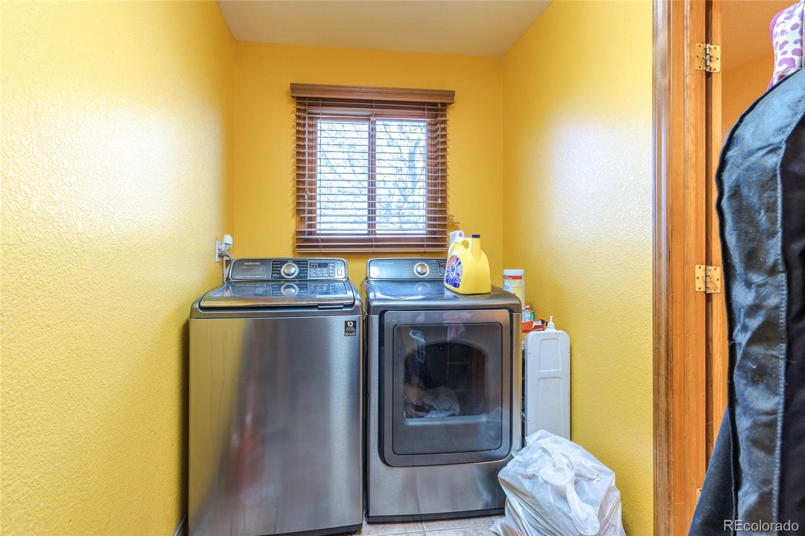 MLS Image #11 for 1095 s fulton street,denver, Colorado