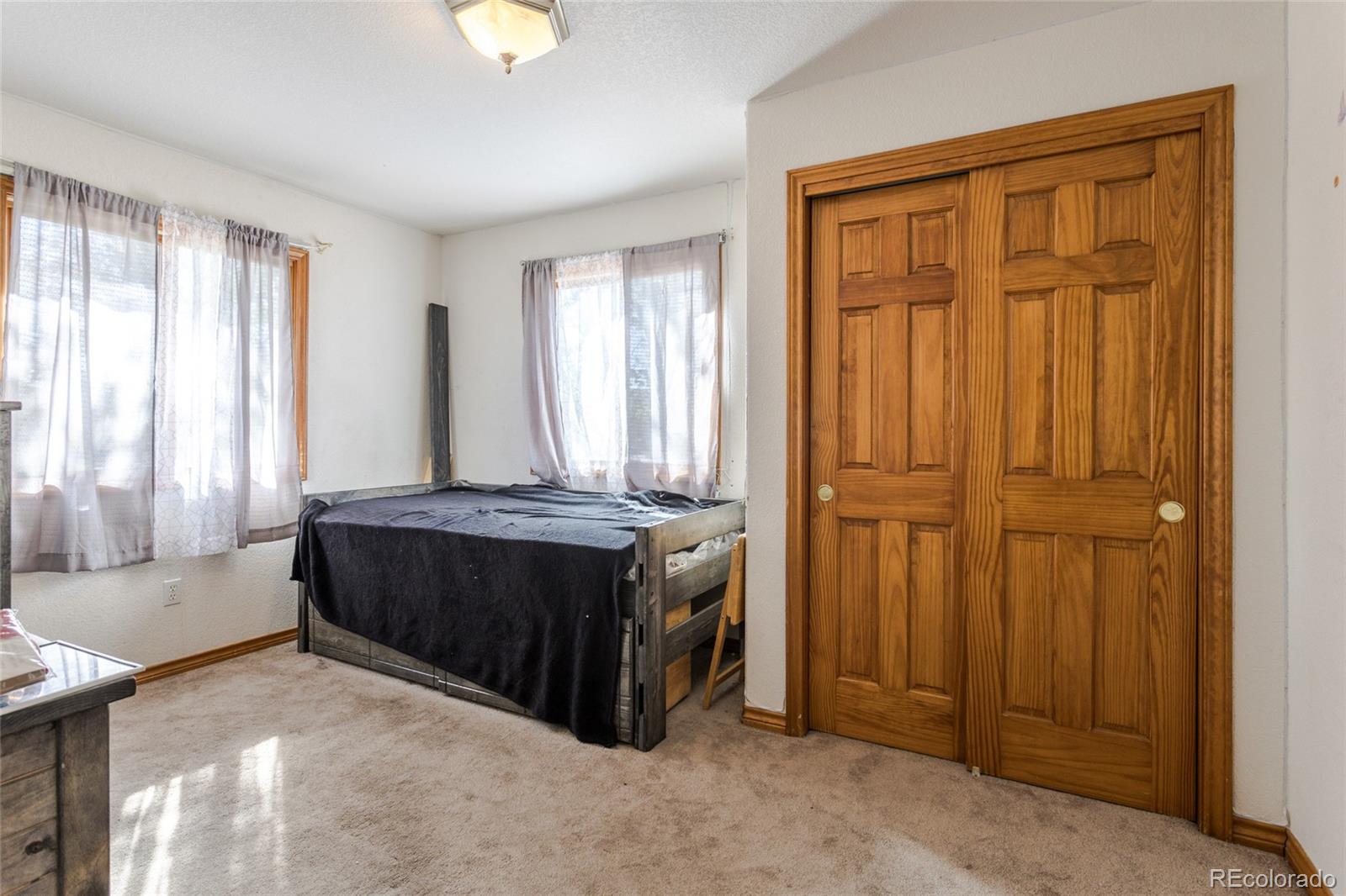 MLS Image #17 for 1095 s fulton street,denver, Colorado
