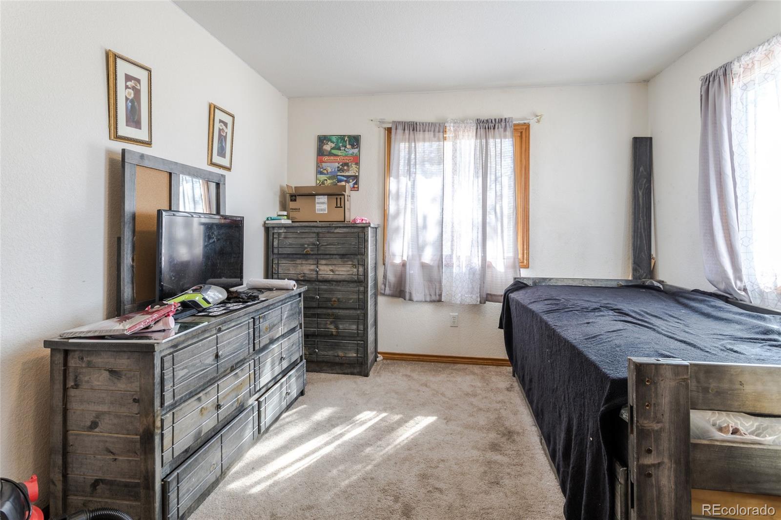MLS Image #18 for 1095 s fulton street,denver, Colorado