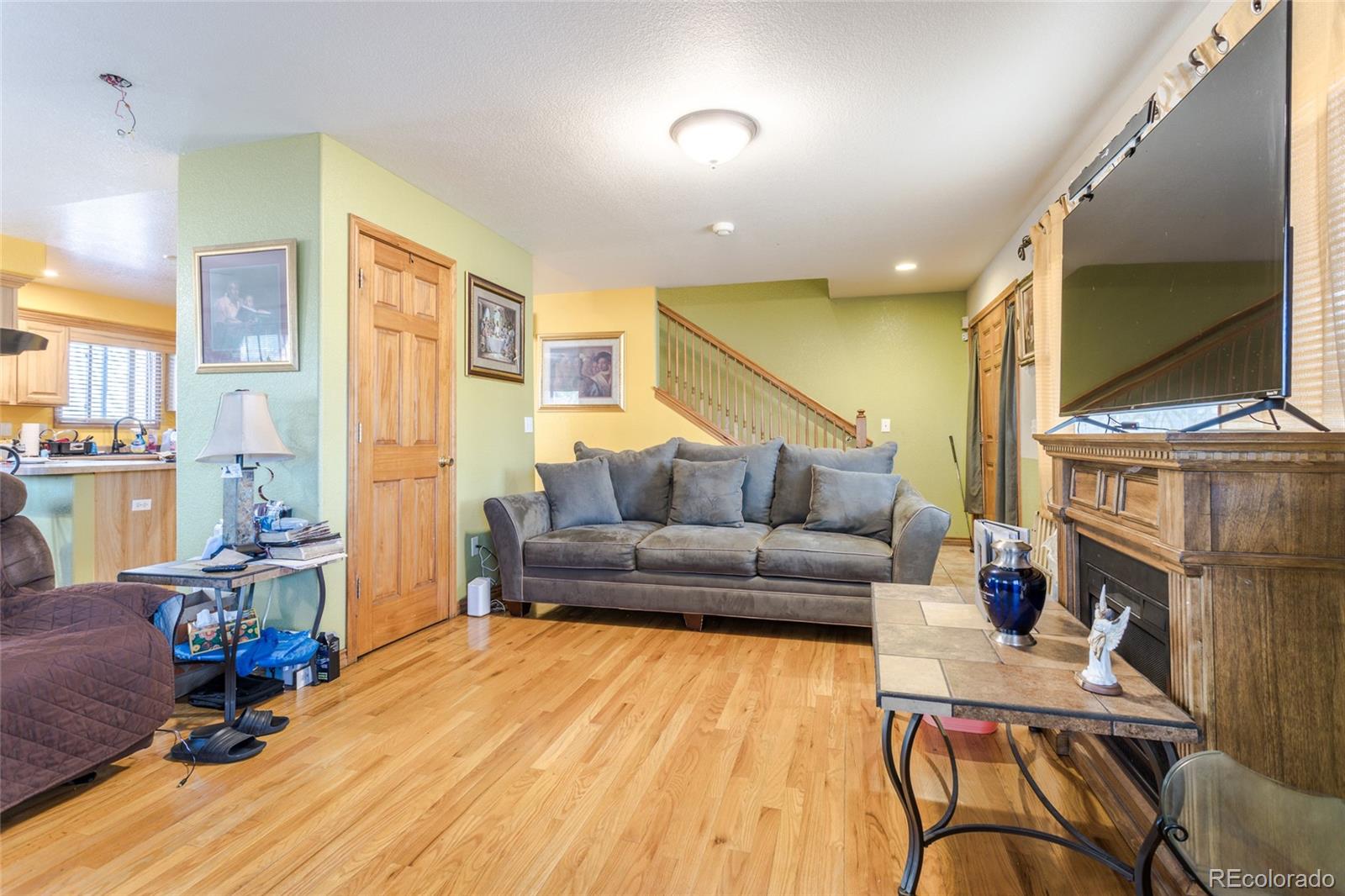 MLS Image #3 for 1095 s fulton street,denver, Colorado
