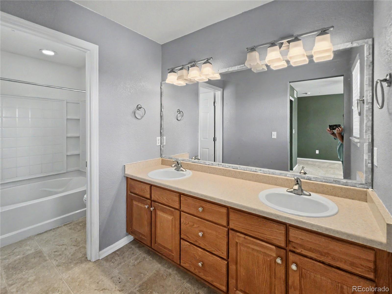 MLS Image #17 for 6860 s algonquian court,aurora, Colorado