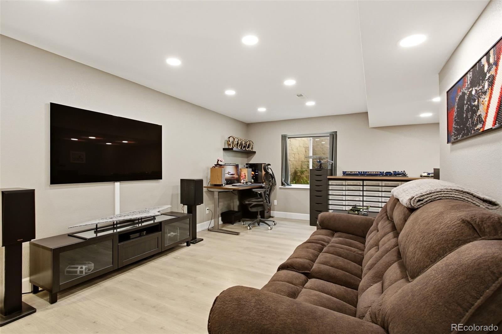 MLS Image #23 for 6567 n ceylon street,denver, Colorado