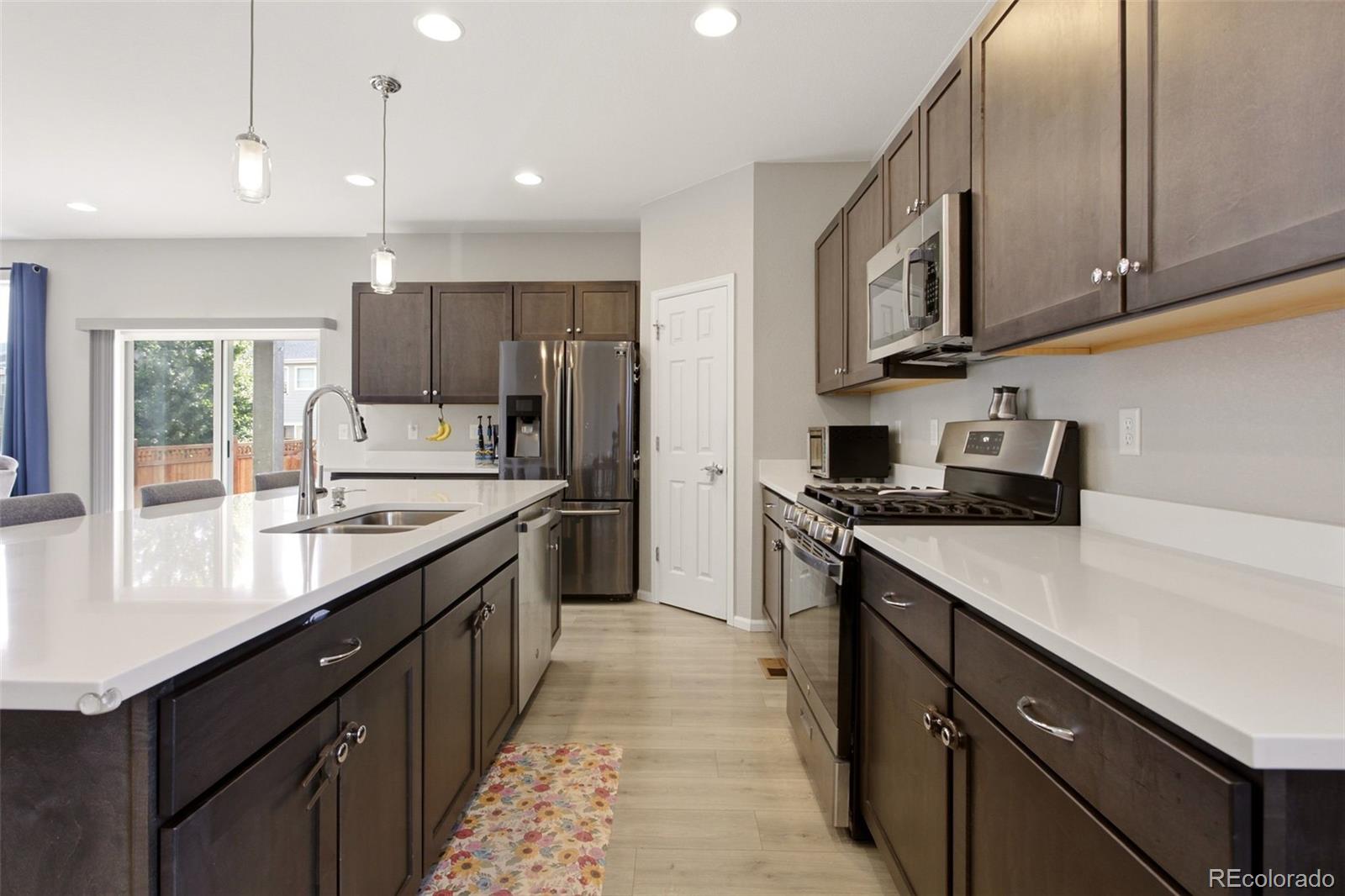 MLS Image #8 for 6567 n ceylon street,denver, Colorado