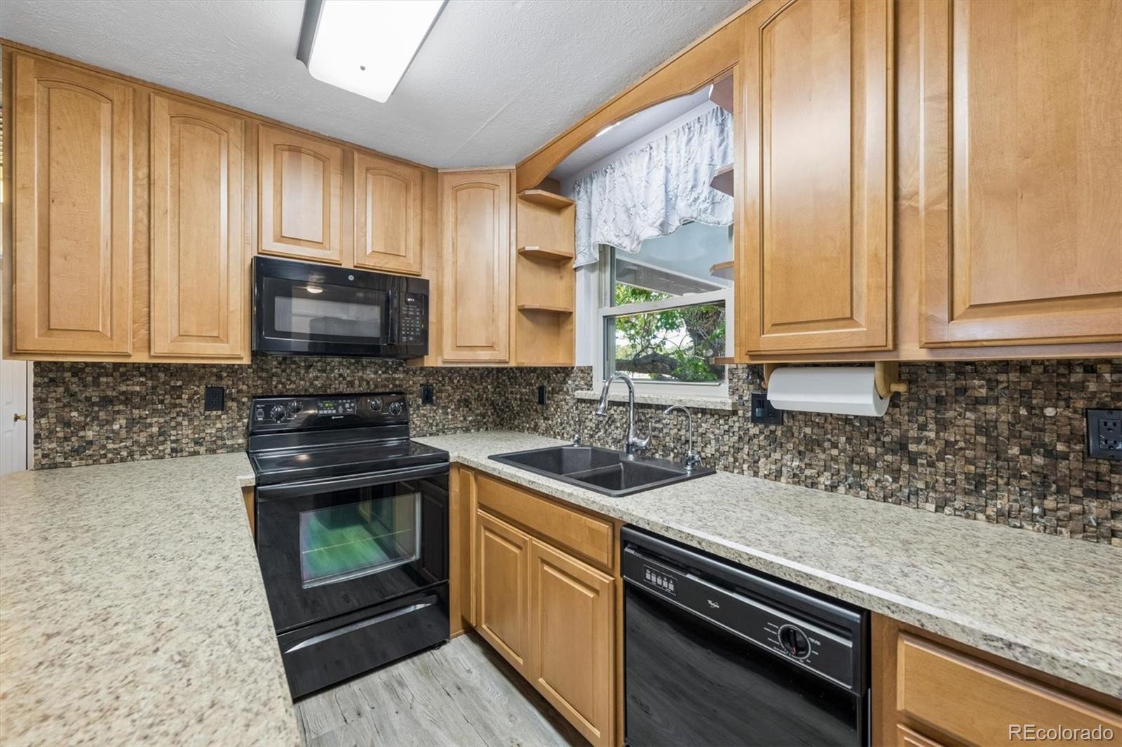 MLS Image #7 for 8831  monroe street,denver, Colorado