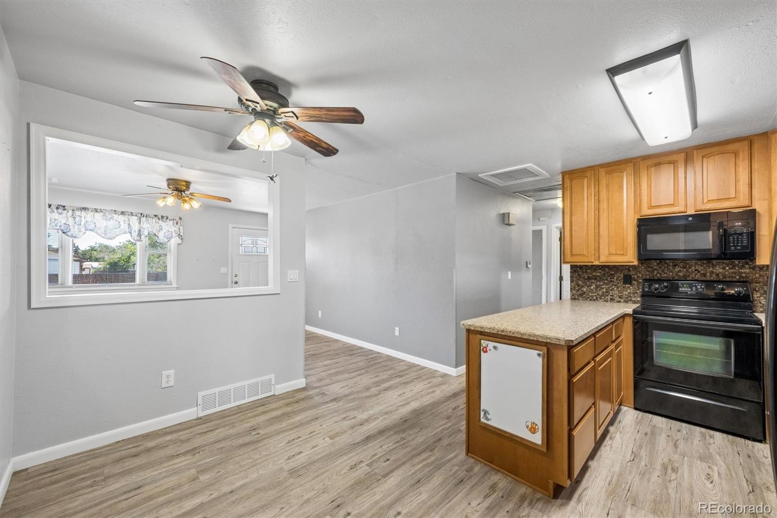 MLS Image #8 for 8831  monroe street,denver, Colorado