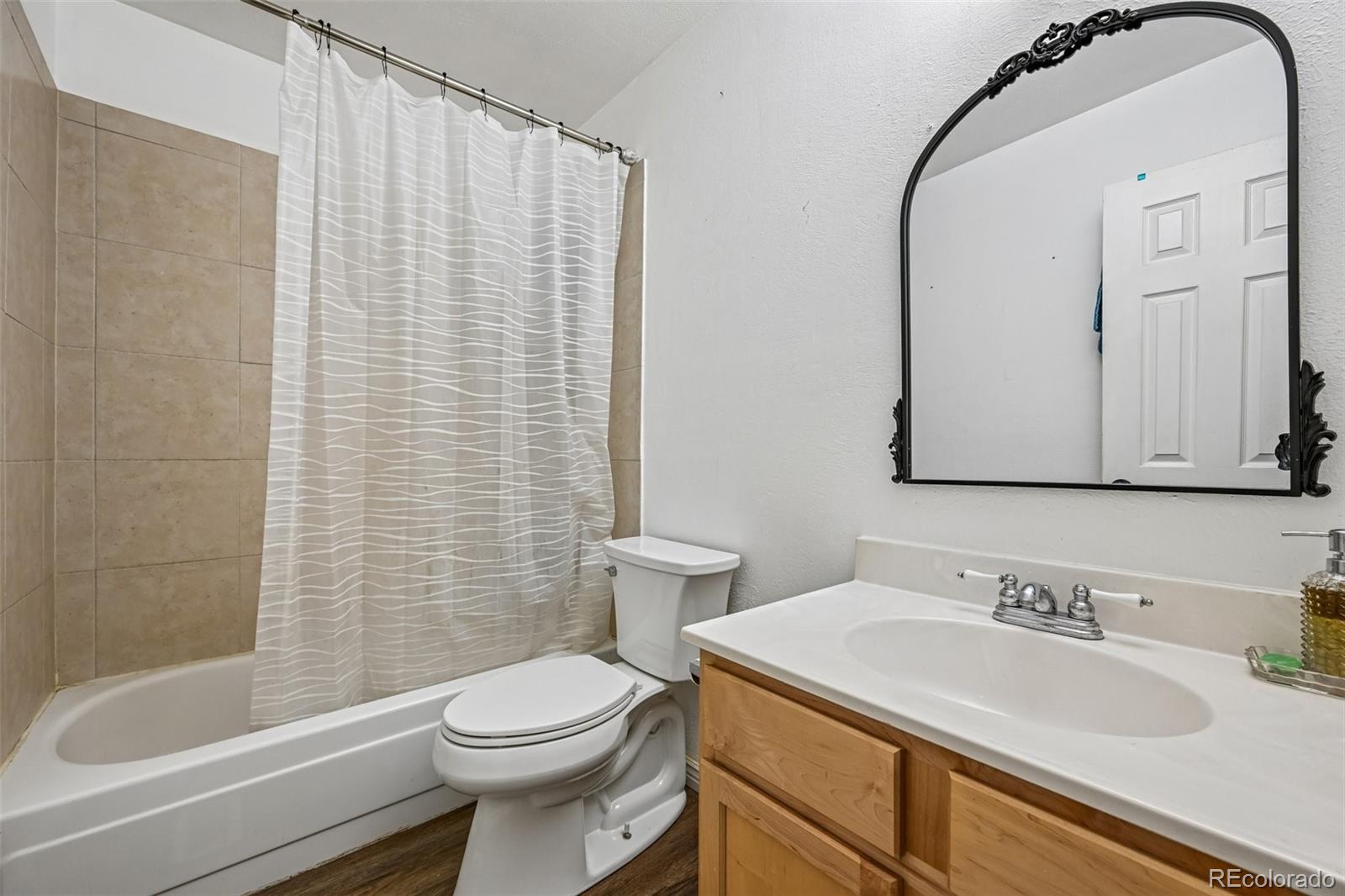 MLS Image #19 for 19269 e eldorado drive,aurora, Colorado