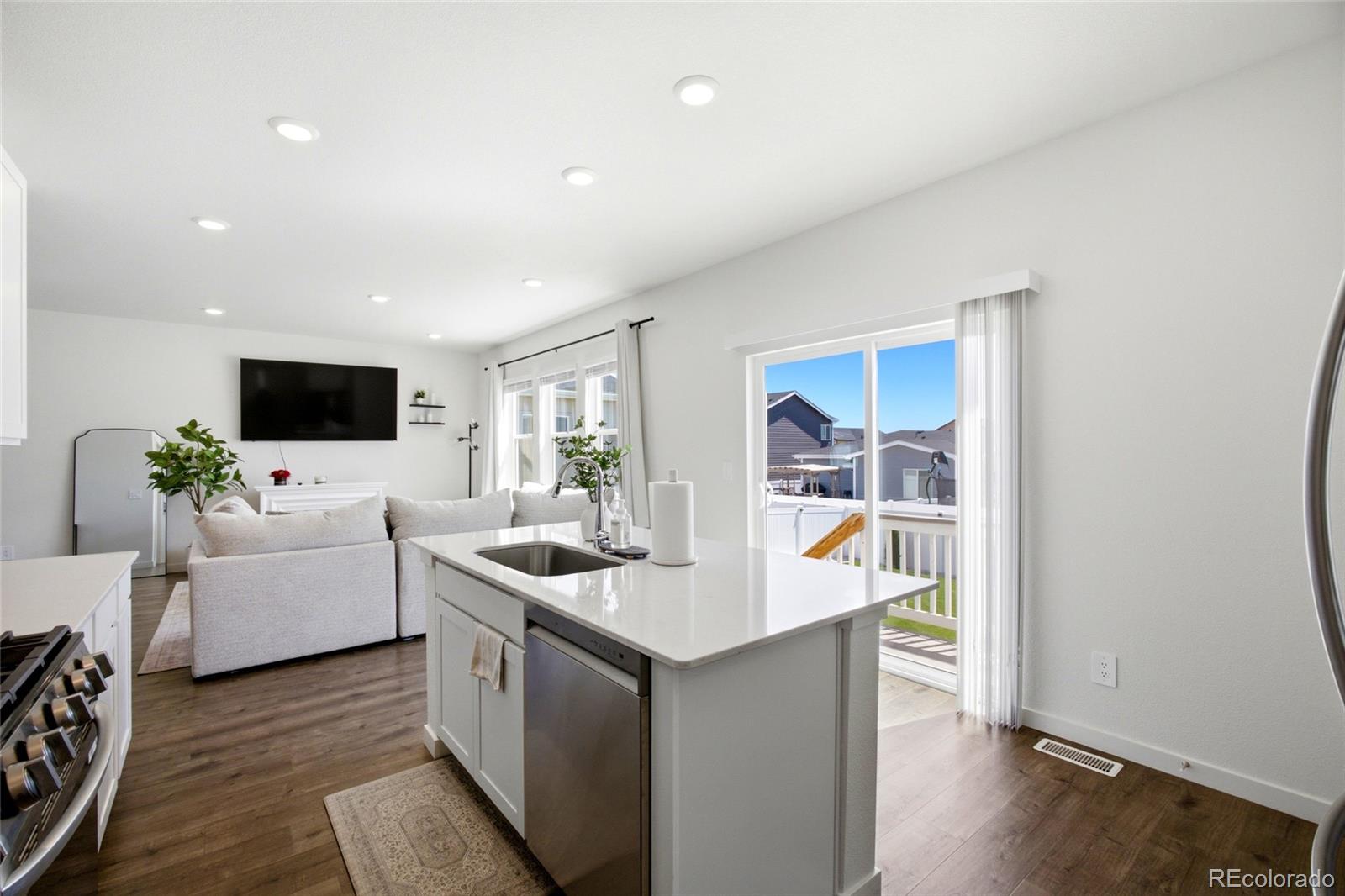 MLS Image #9 for 3720  kenai street,evans, Colorado