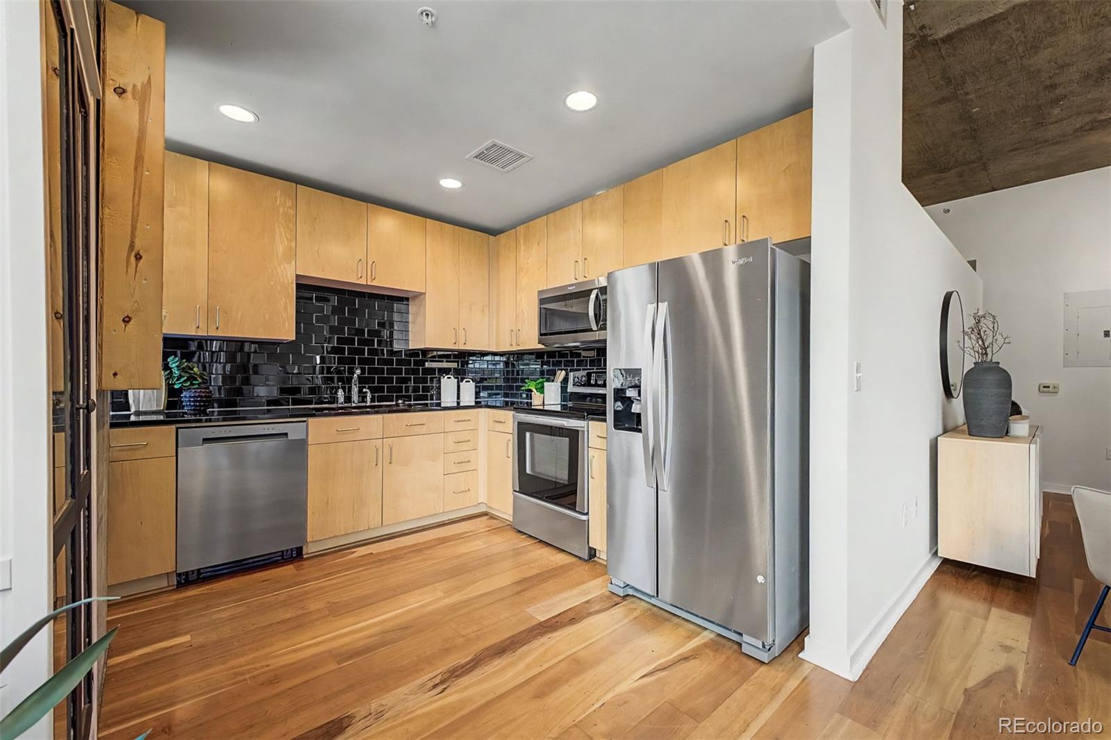 MLS Image #12 for 1700  bassett street,denver, Colorado
