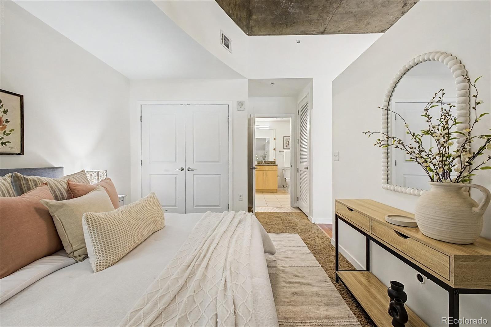 MLS Image #21 for 1700  bassett street,denver, Colorado