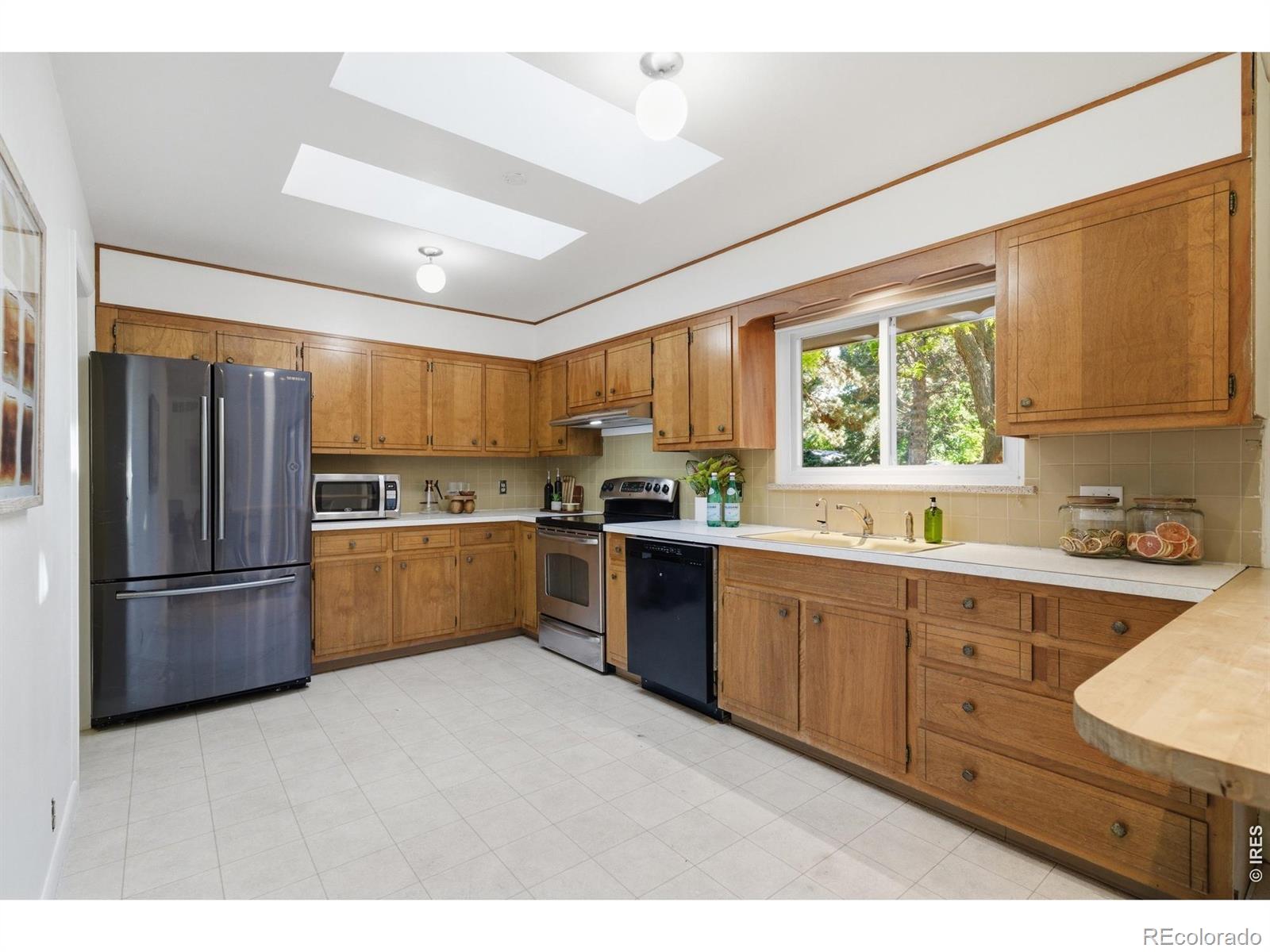 MLS Image #13 for 2332 s college avenue,fort collins, Colorado