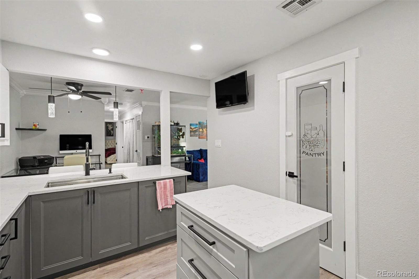 MLS Image #11 for 7195 s gaylord street,littleton, Colorado