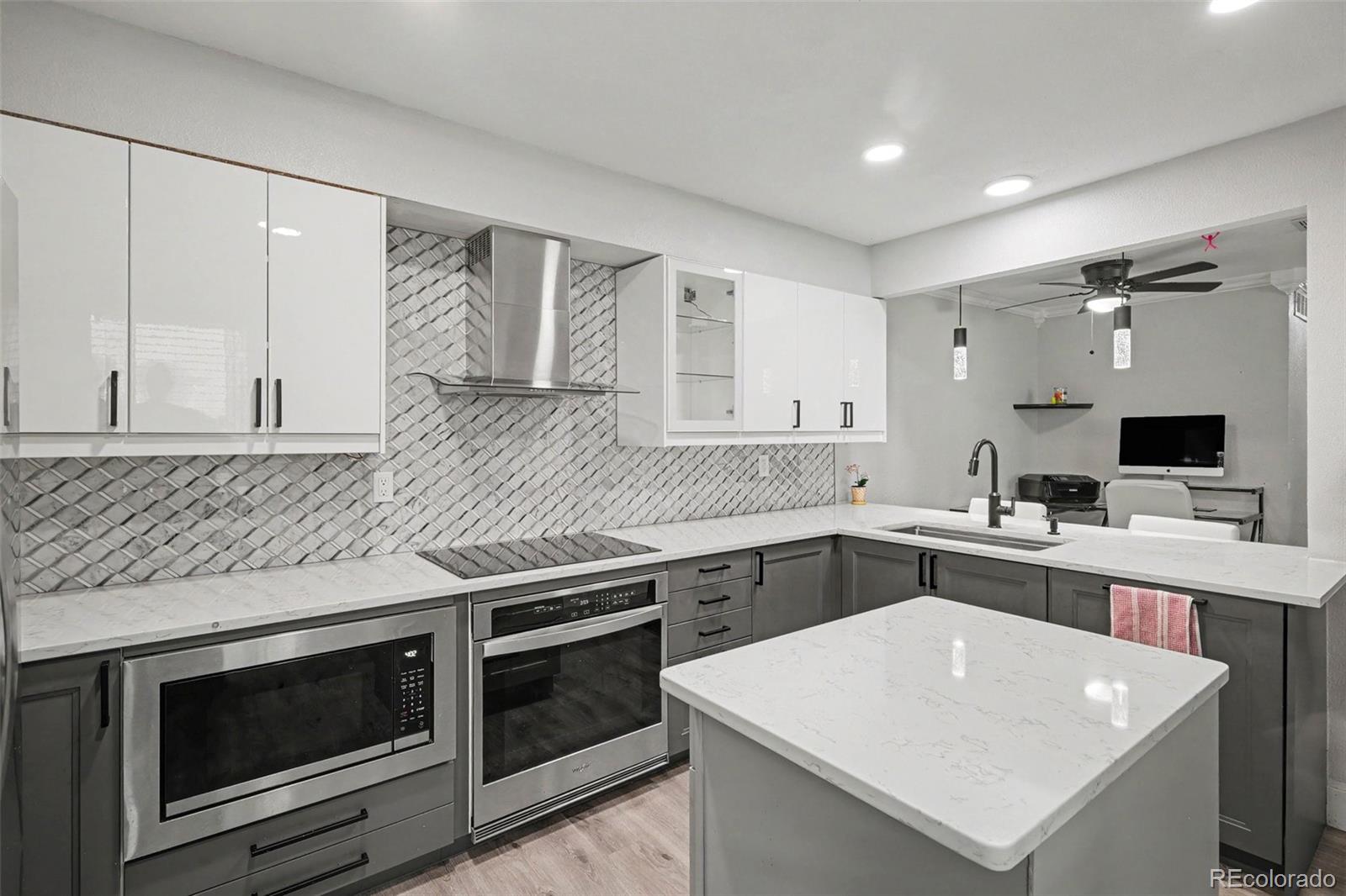 MLS Image #3 for 7195 s gaylord street,littleton, Colorado