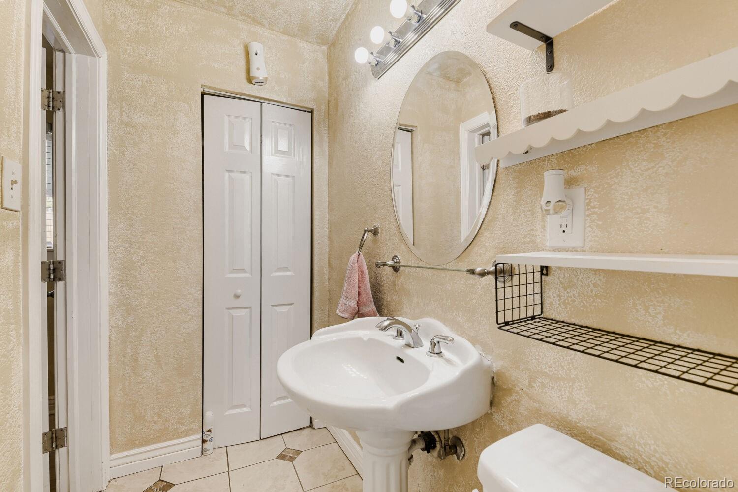 MLS Image #19 for 9390  nagel drive,denver, Colorado