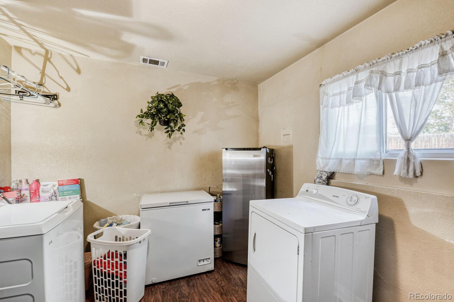 MLS Image #23 for 9390  nagel drive,denver, Colorado