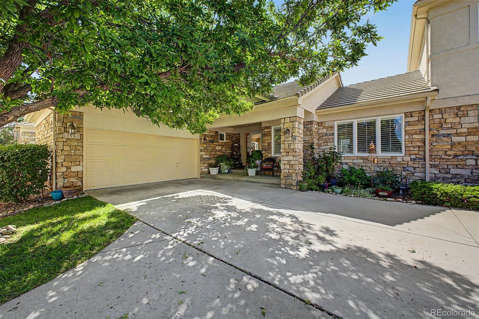 MLS Image #1 for 13960 e chenango drive,aurora, Colorado