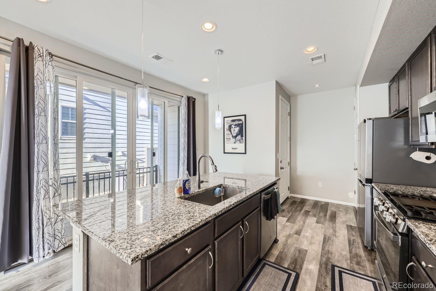 MLS Image #2 for 623 s pitkin court,aurora, Colorado