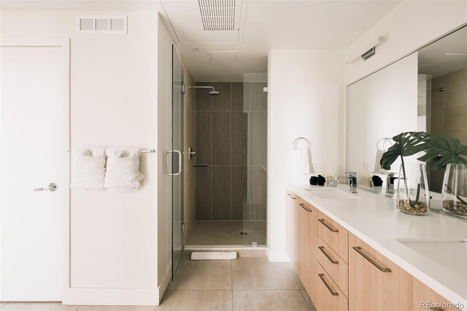 MLS Image #24 for 2880  zuni street 308,denver, Colorado