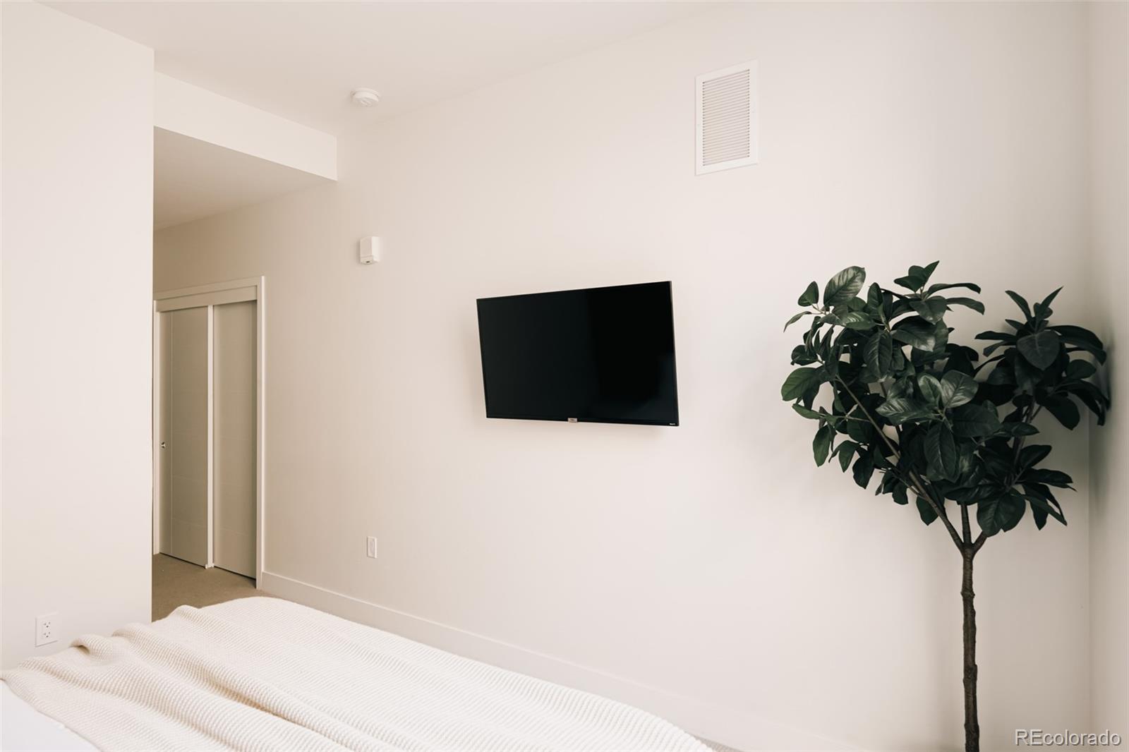 MLS Image #29 for 2880  zuni street 308,denver, Colorado