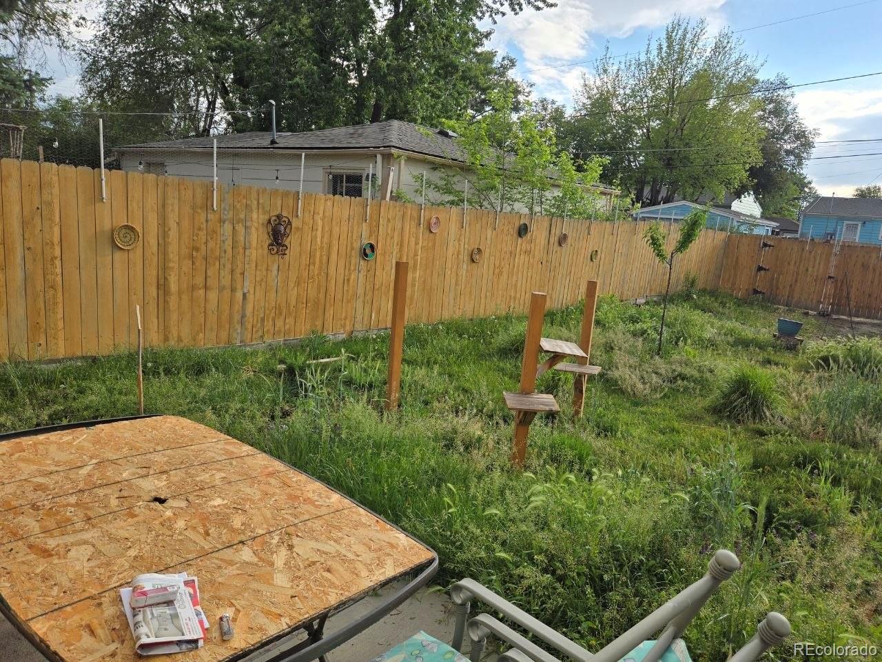 MLS Image #13 for 807 s vrain street,denver, Colorado