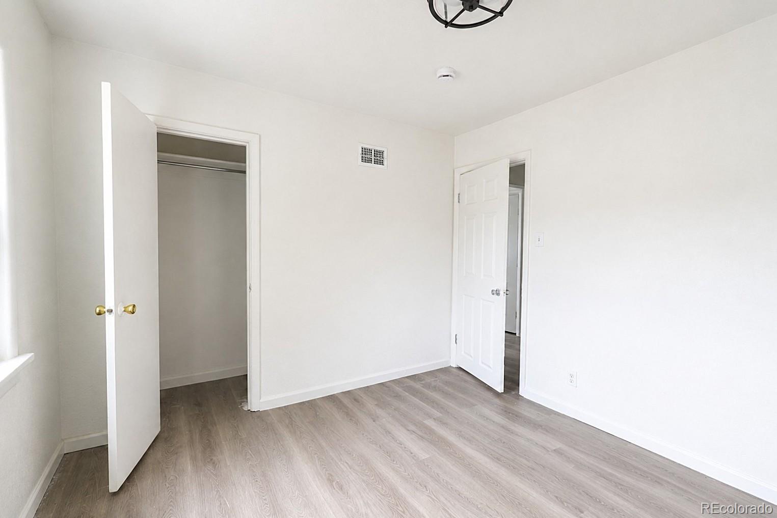 MLS Image #16 for 807 s vrain street,denver, Colorado