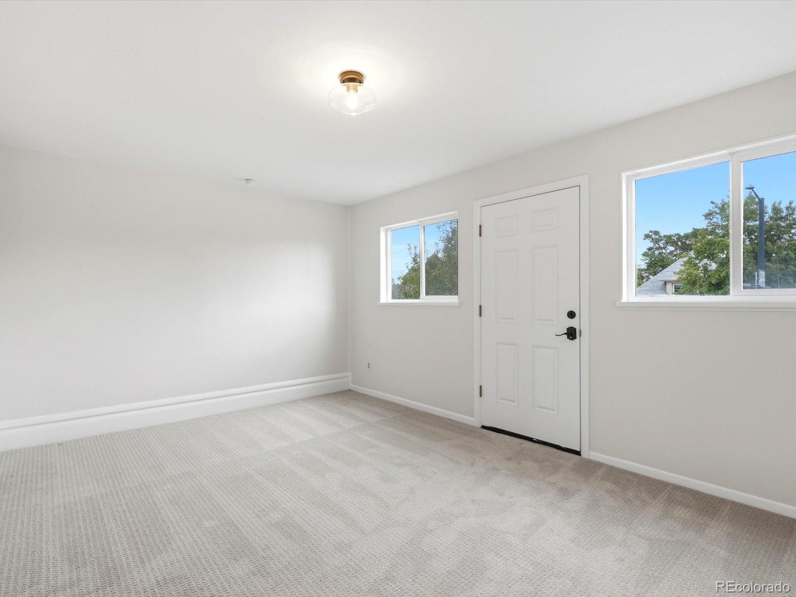 MLS Image #26 for 555 s lincoln street,denver, Colorado